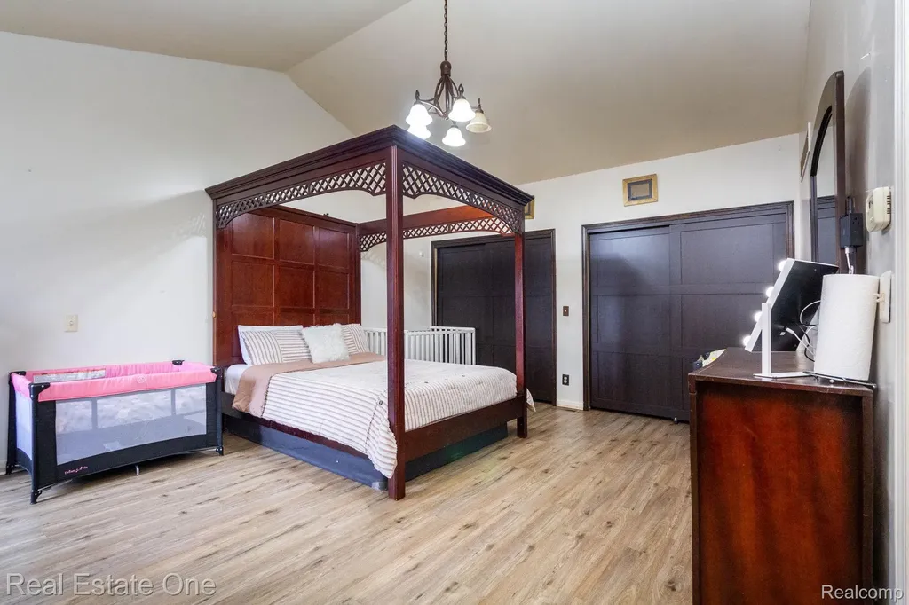 1977 Markese Avenue Lincoln Park City MI 48146