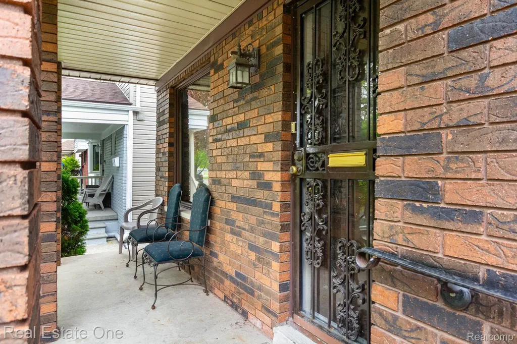 1977 Markese Avenue Lincoln Park City MI 48146