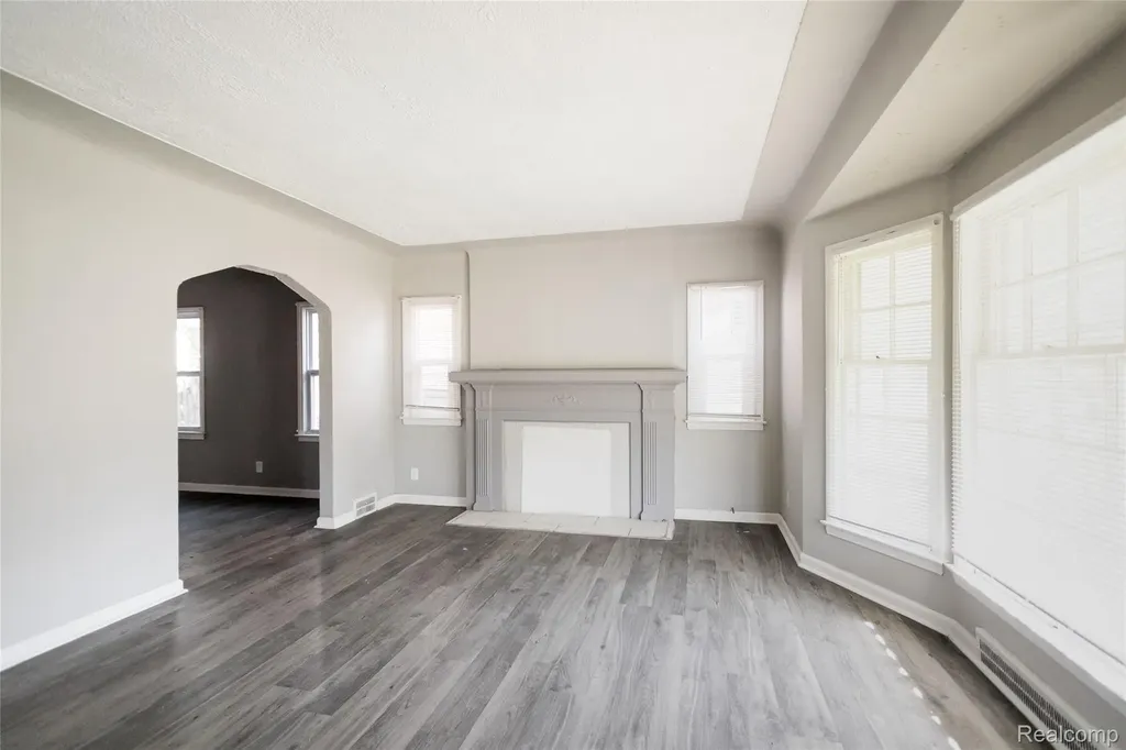 16863 Birwood Street Detroit City MI 48221