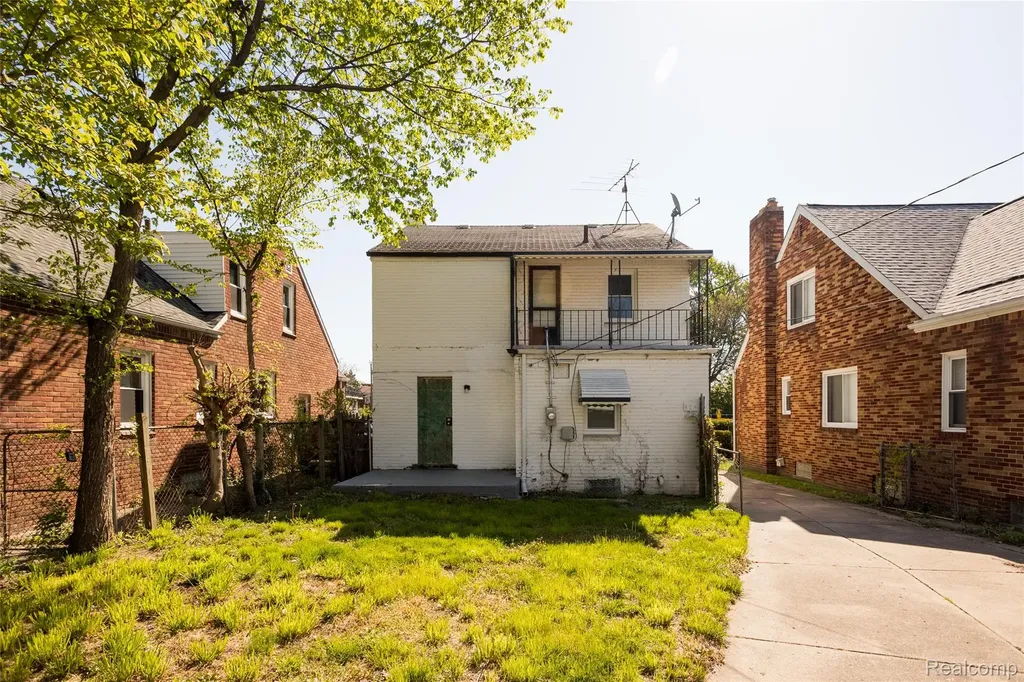 16863 Birwood Street Detroit City MI 48221