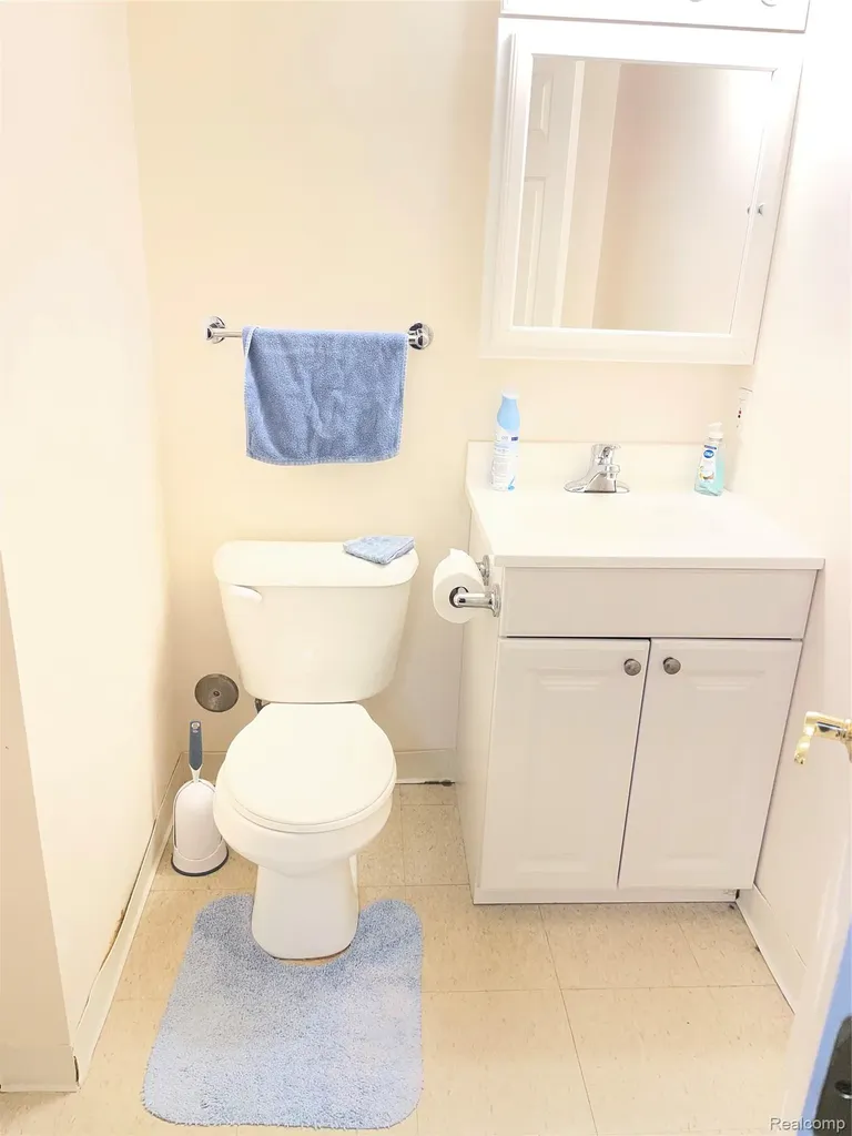 7234 Davison Road Davison Township MI 48423