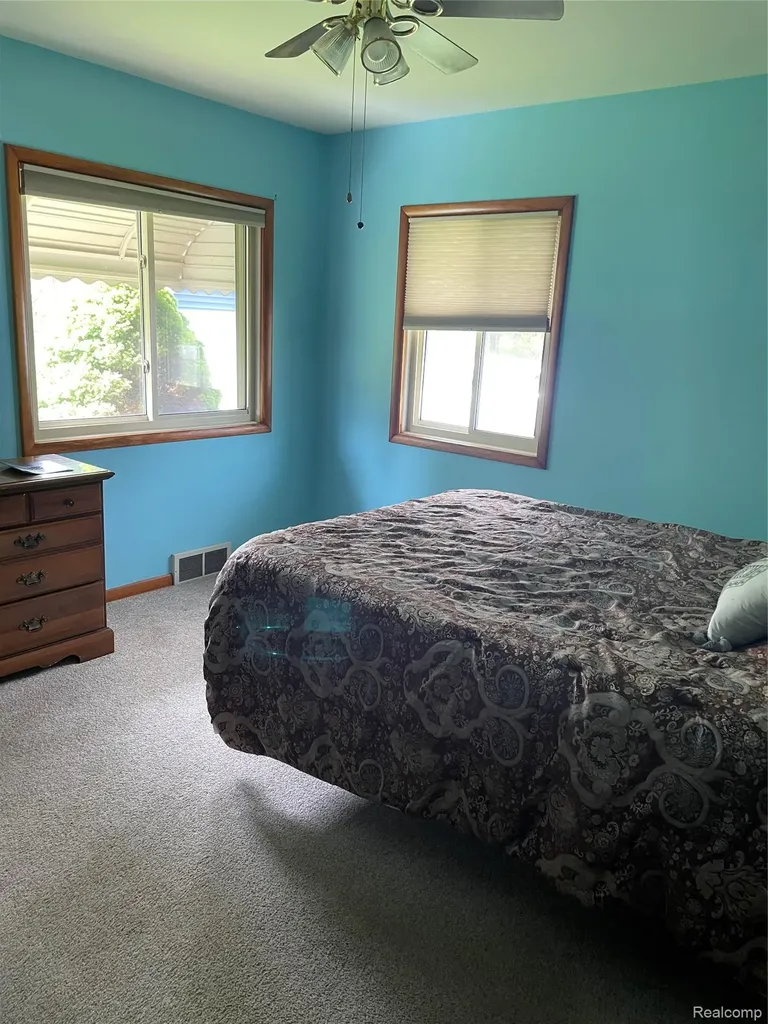7234 Davison Road Davison Township MI 48423