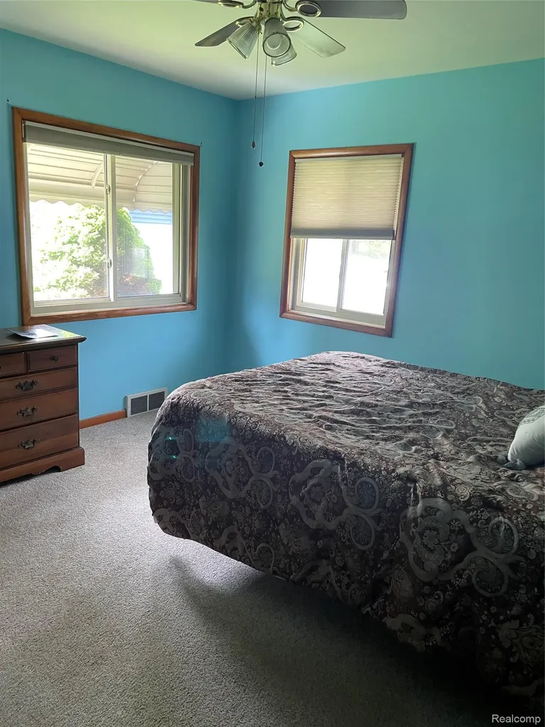7234 Davison Road Davison Township MI 48423