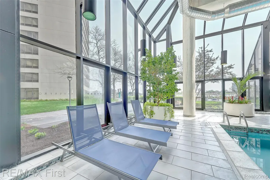 1001 W Jefferson Avenue Detroit City MI 48226