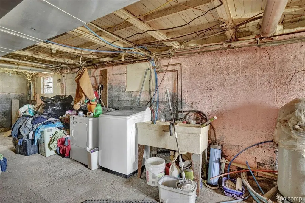 4264 Branch Road Genesee Charter Township MI 48506