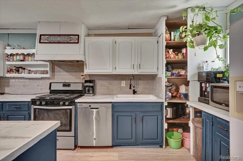 4264 Branch Road Genesee Charter Township MI 48506
