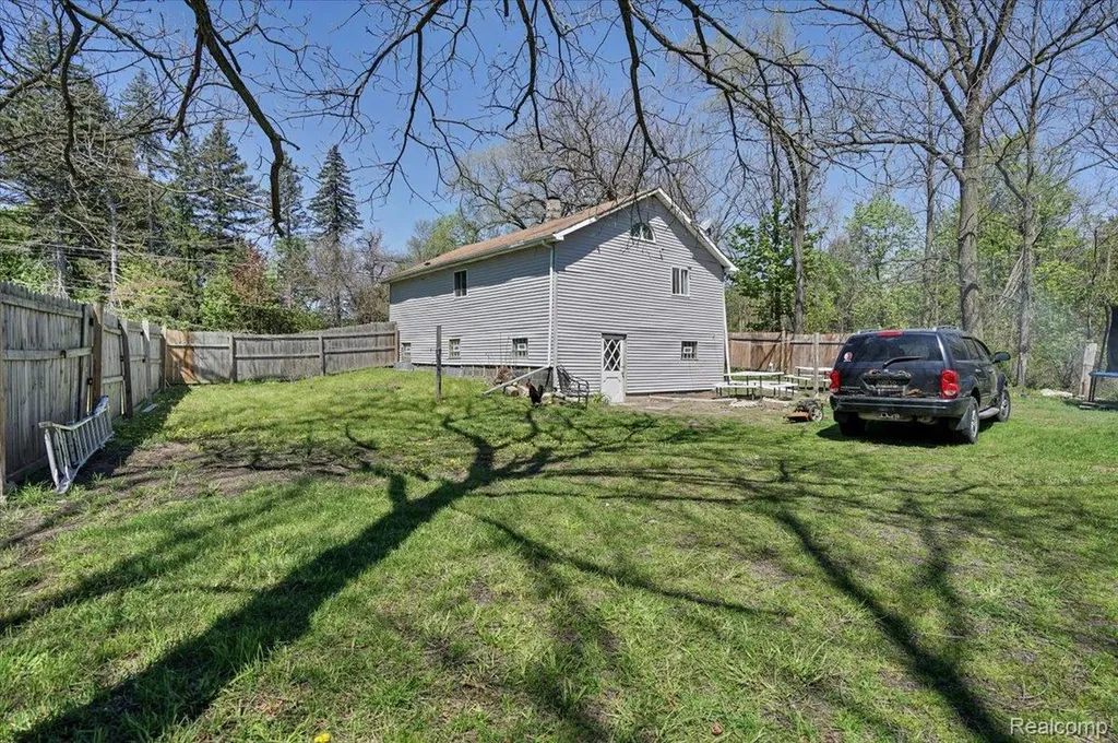 4264 Branch Road Genesee Charter Township MI 48506