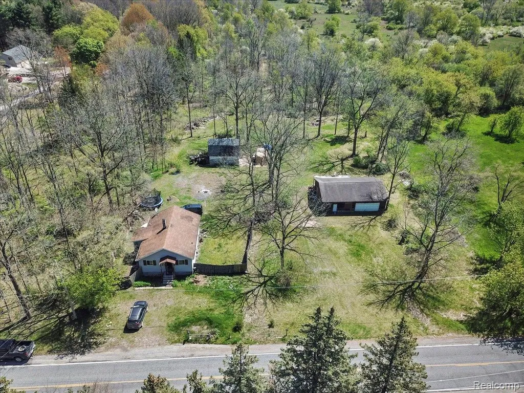 4264 Branch Road Genesee Charter Township MI 48506