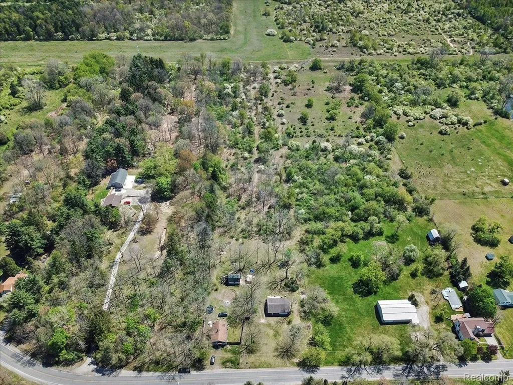 4264 Branch Road Genesee Charter Township MI 48506
