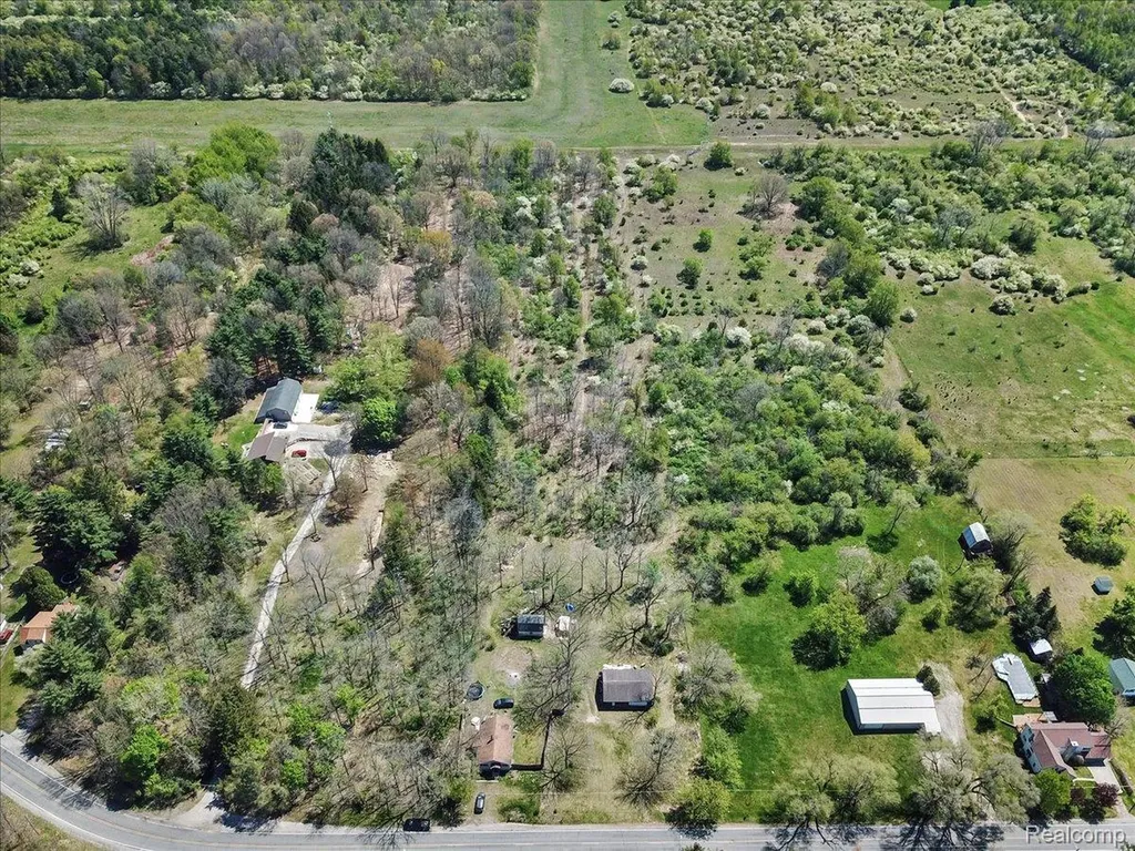 4264 Branch Road Genesee Charter Township MI 48506