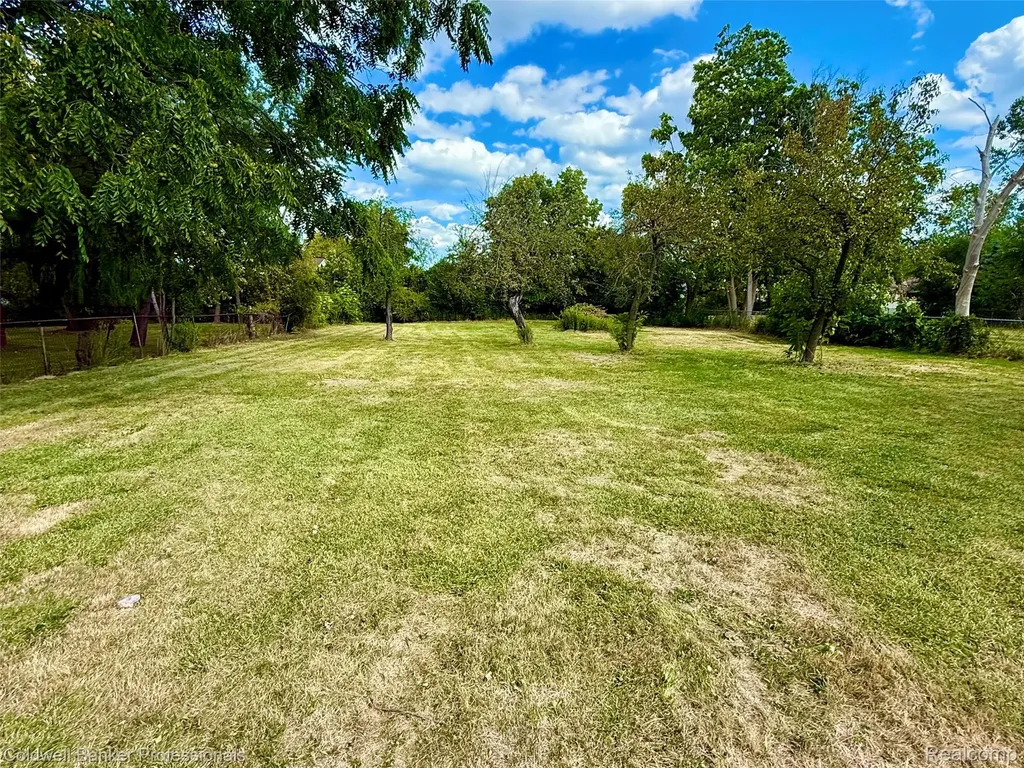 1716 Milverton Drive Troy City MI 48083