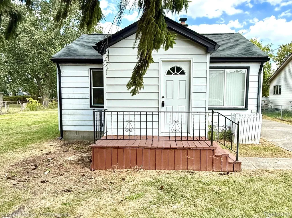 1716 Milverton Drive Troy City MI 48083