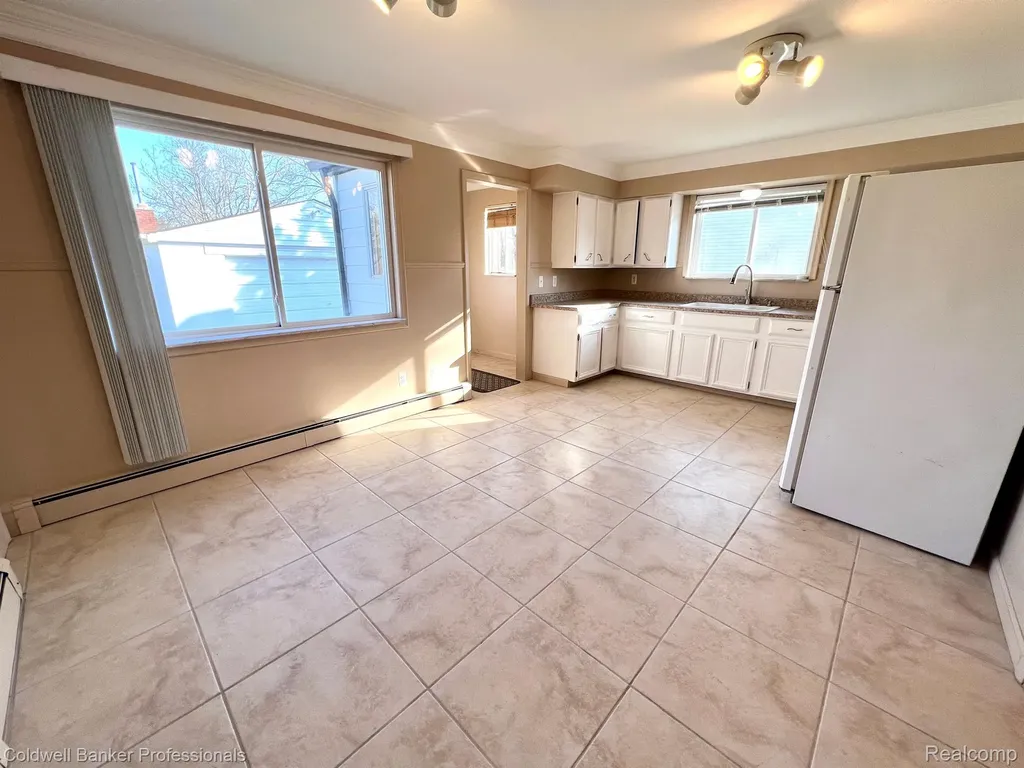 1716 Milverton Drive Troy City MI 48083