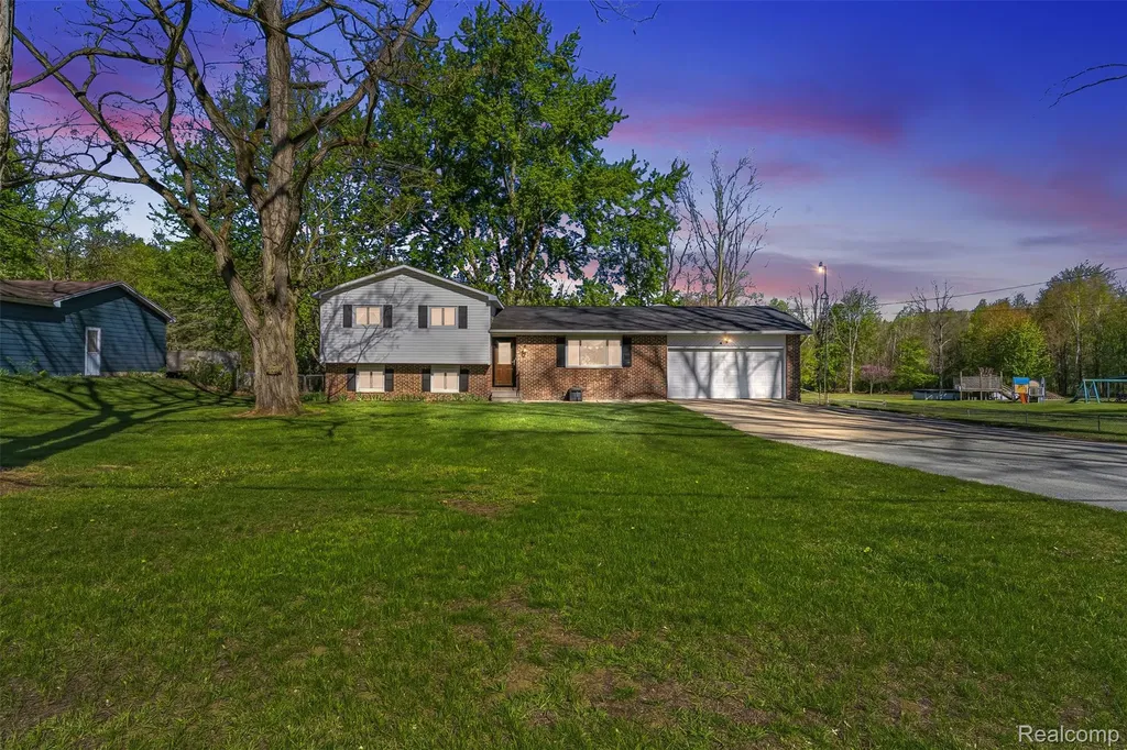 14433 Tuscola Road Vienna Charter Township MI 48420