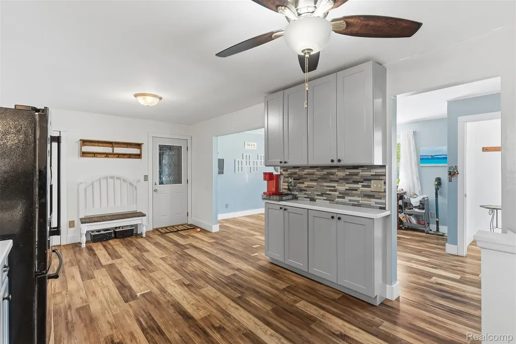 14433 Tuscola Road Vienna Charter Township MI 48420