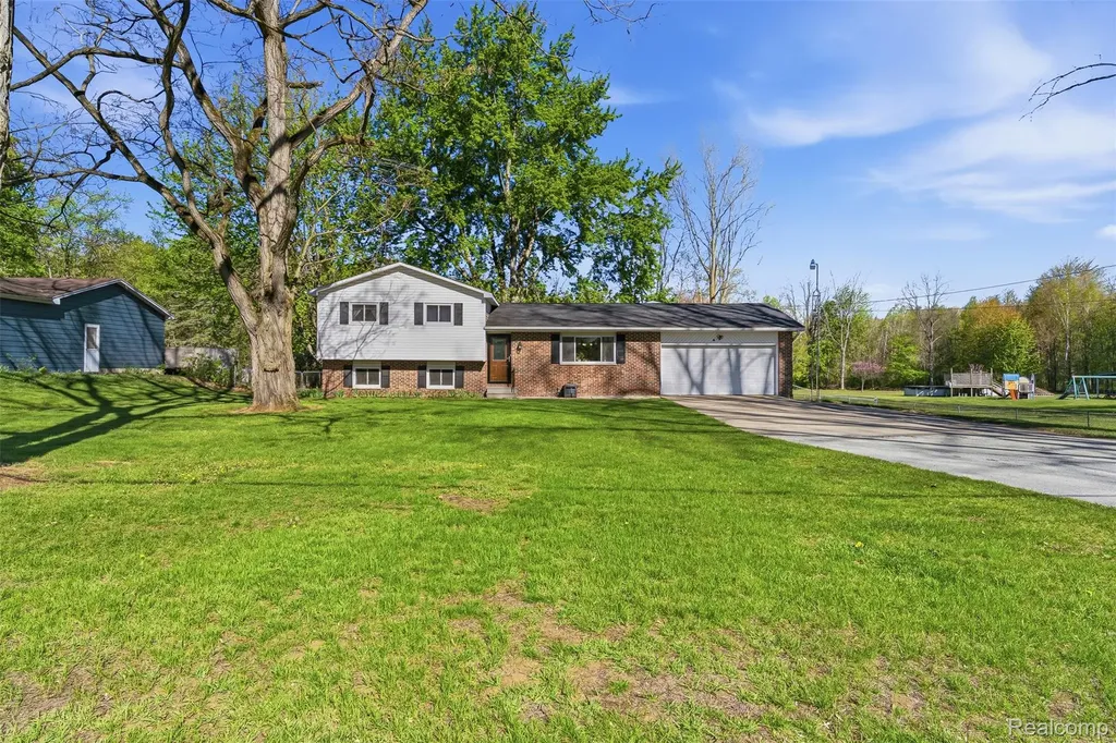 14433 Tuscola Road Vienna Charter Township MI 48420