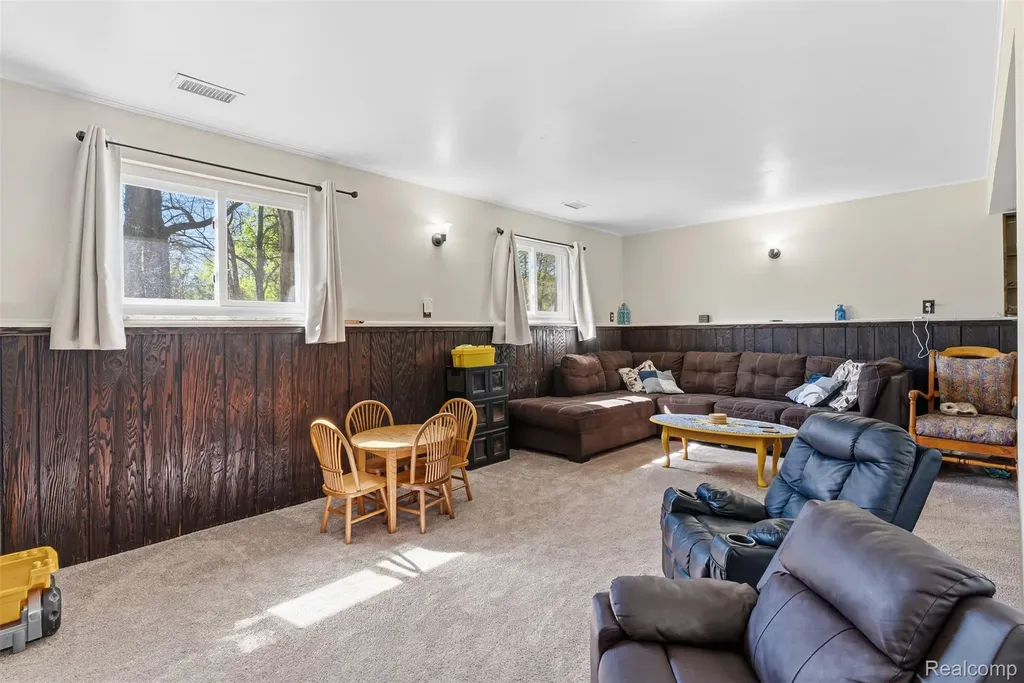 14433 Tuscola Road Vienna Charter Township MI 48420