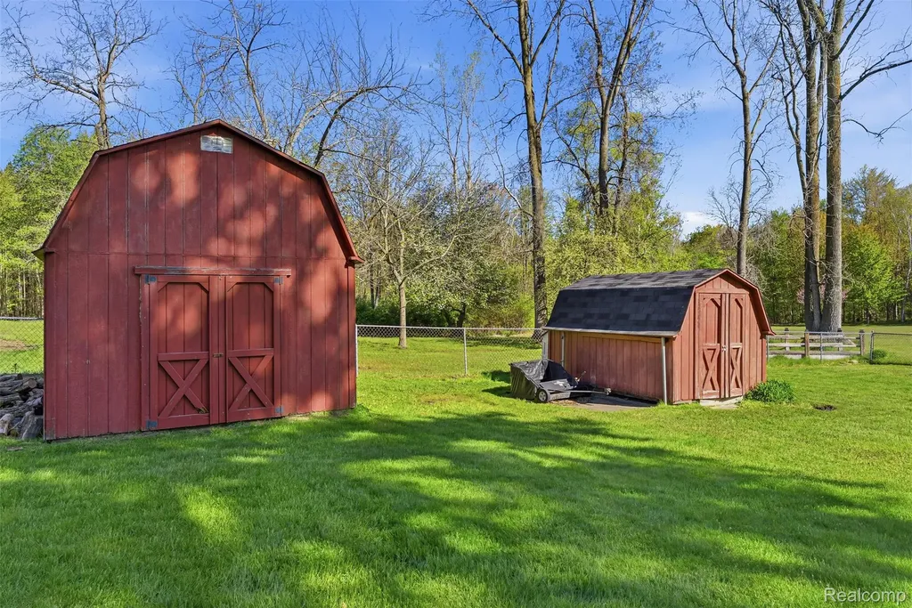 14433 Tuscola Road Vienna Charter Township MI 48420