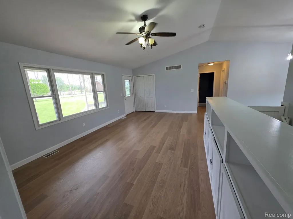 10423 Fowlerville Road Conway Township MI 48836