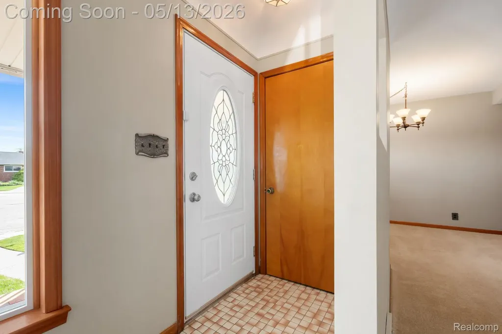 21223 Briar Court St. Clair Shores City MI 48081