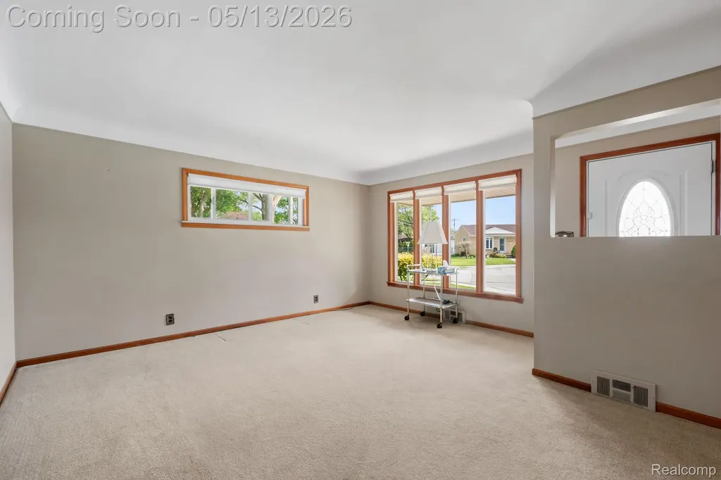 21223 Briar Court St. Clair Shores City MI 48081