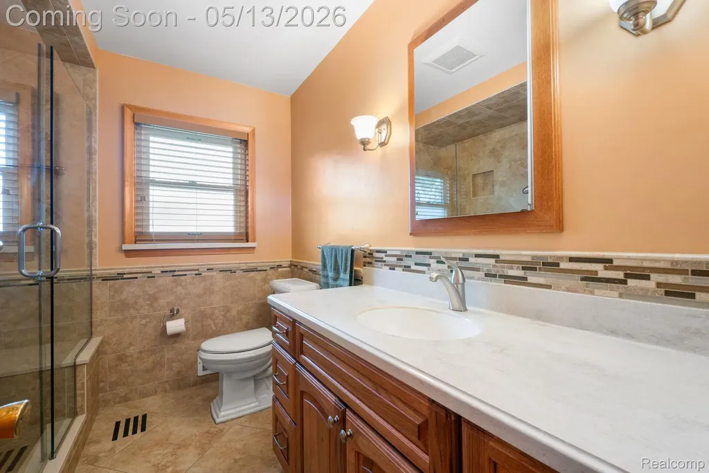 21223 Briar Court St. Clair Shores City MI 48081