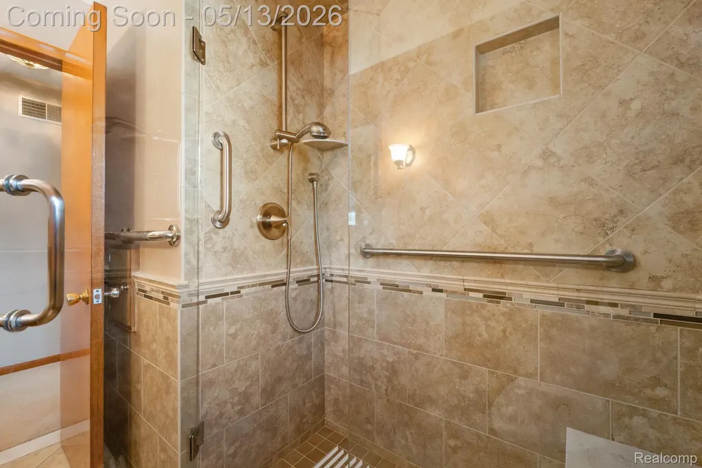21223 Briar Court St. Clair Shores City MI 48081