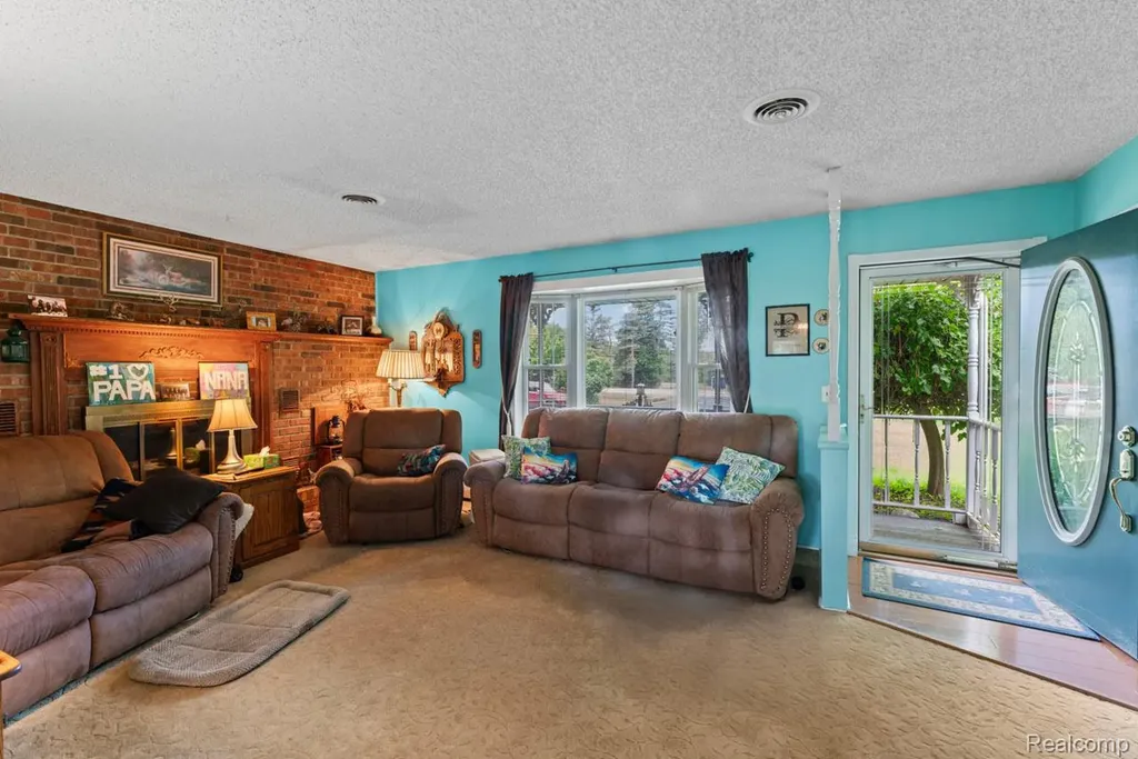 5067 Hemingway Lake Road Marathon Township MI 48464