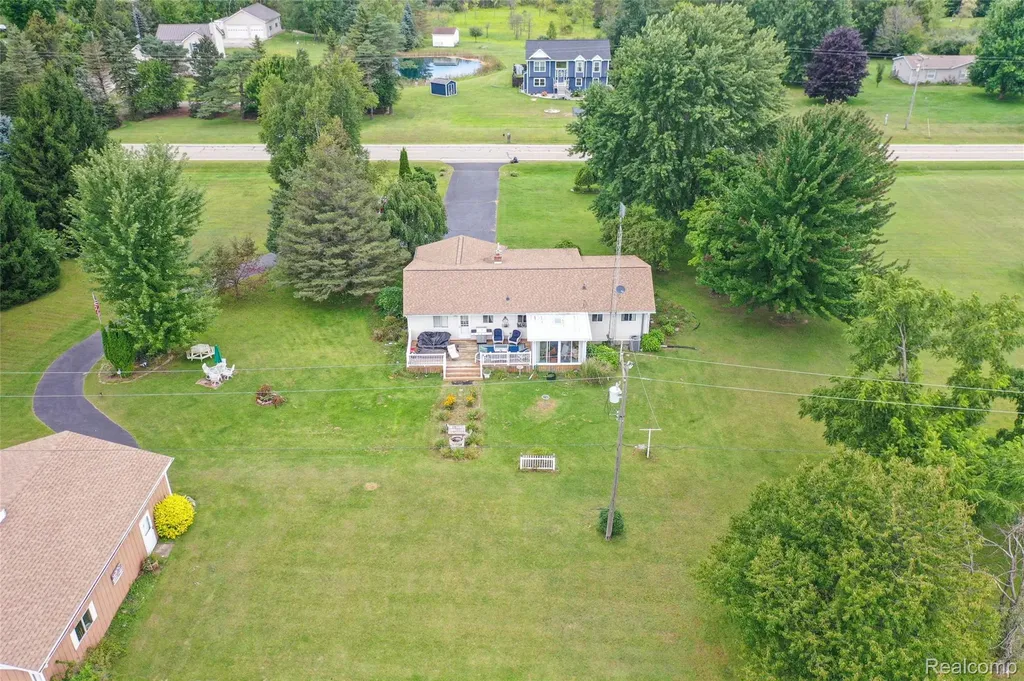 5067 Hemingway Lake Road Marathon Township MI 48464