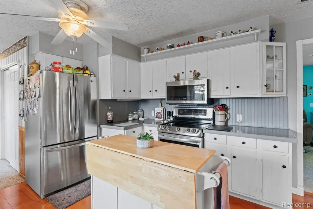 5067 Hemingway Lake Road Marathon Township MI 48464