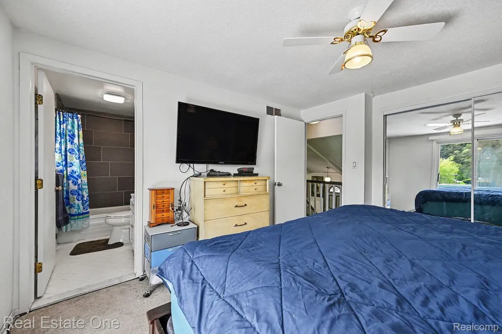 899 Rachelle Street White Lake Charter Township MI 48386