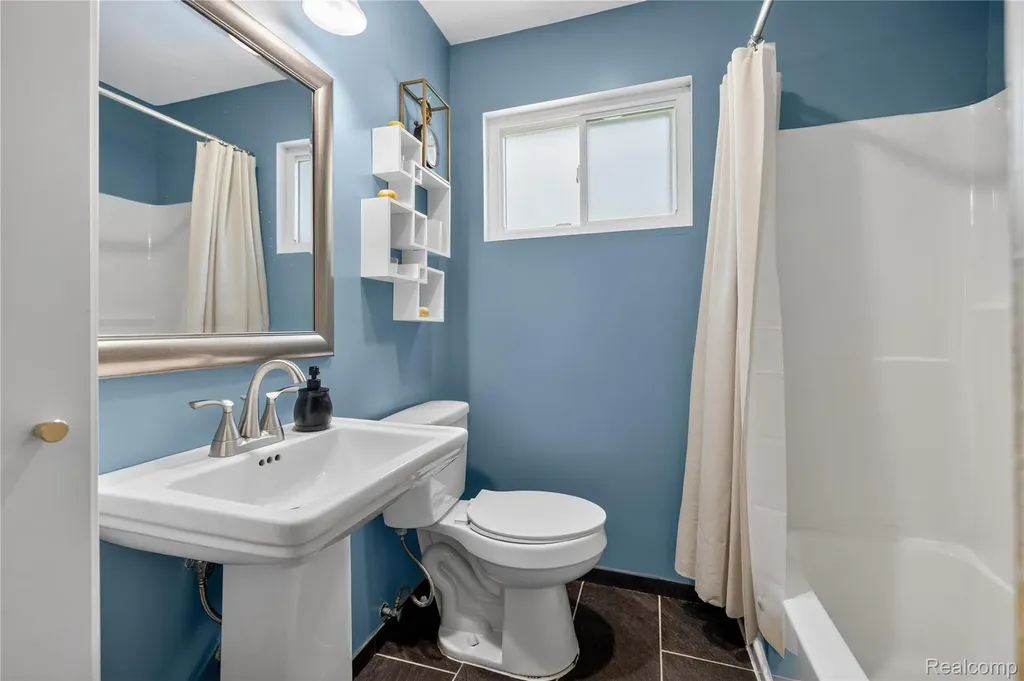 14682 Fordline Street Southgate City MI 48195