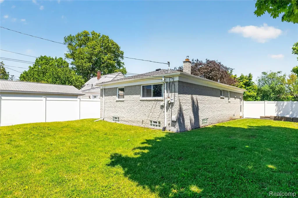 14682 Fordline Street Southgate City MI 48195