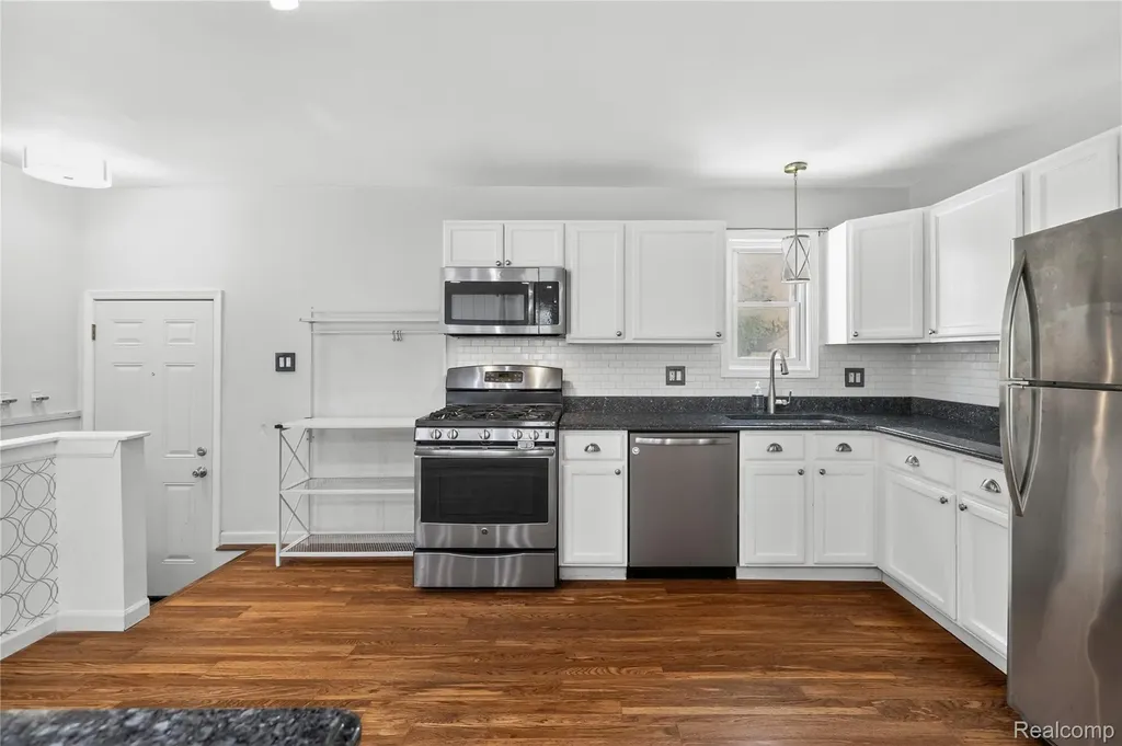 14682 Fordline Street Southgate City MI 48195