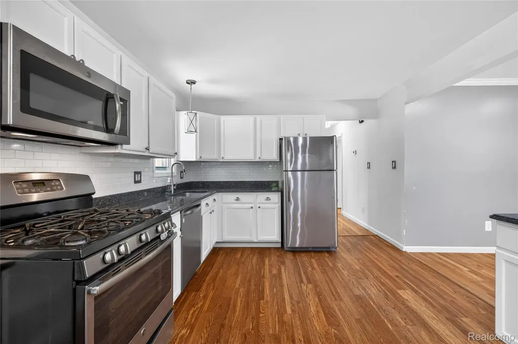 14682 Fordline Street Southgate City MI 48195