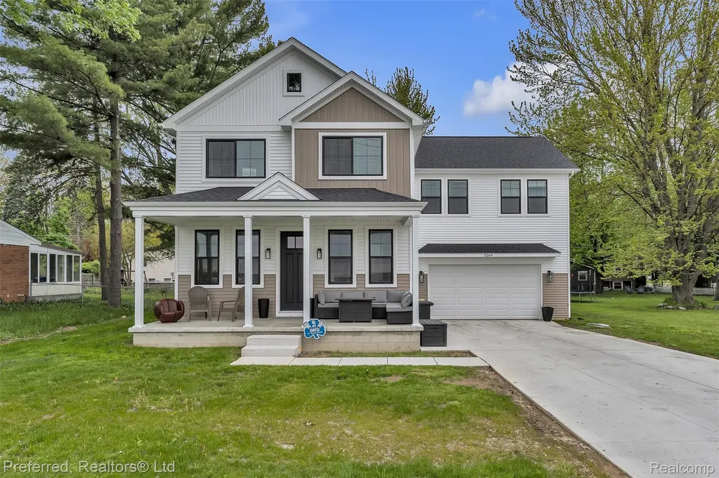 5264 Cooley Lake Road Waterford Charter Township MI 48327