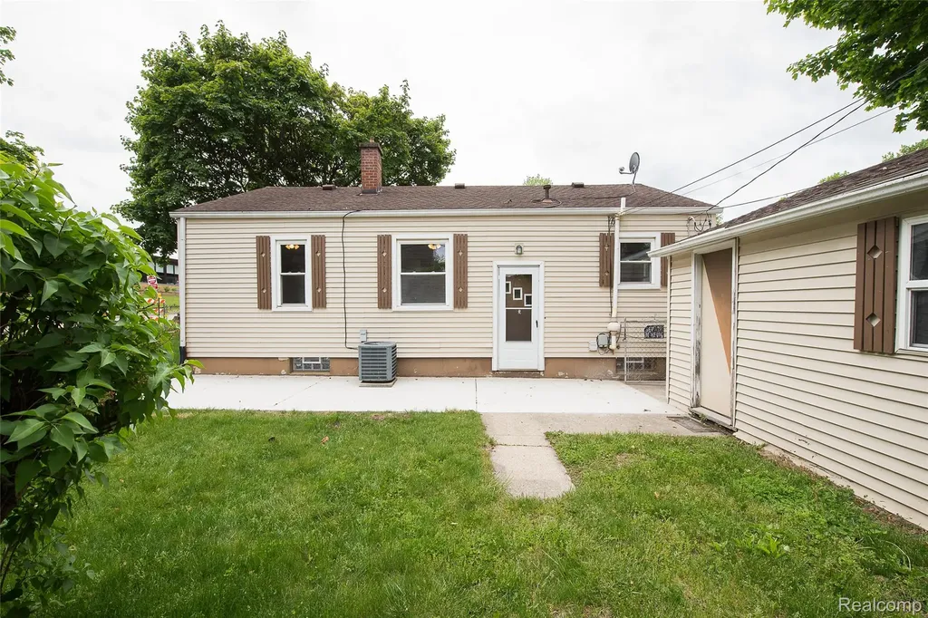 449 Burton Court Ypsilanti City MI 48197