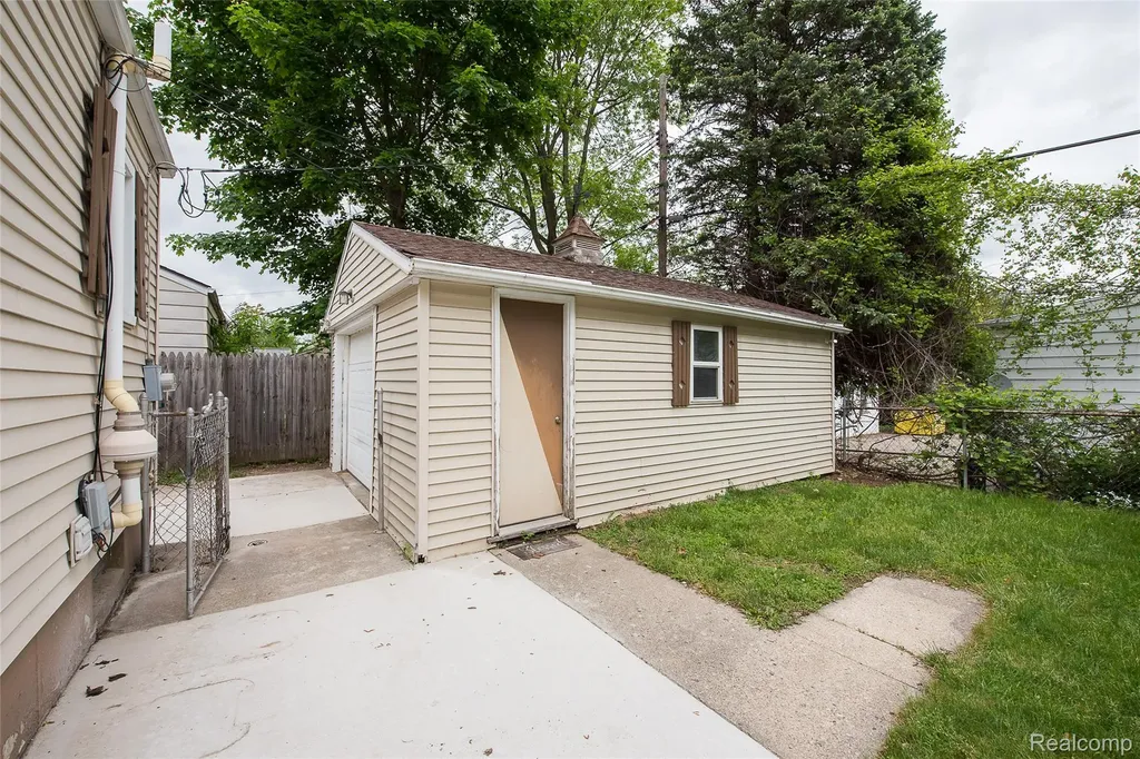 449 Burton Court Ypsilanti City MI 48197