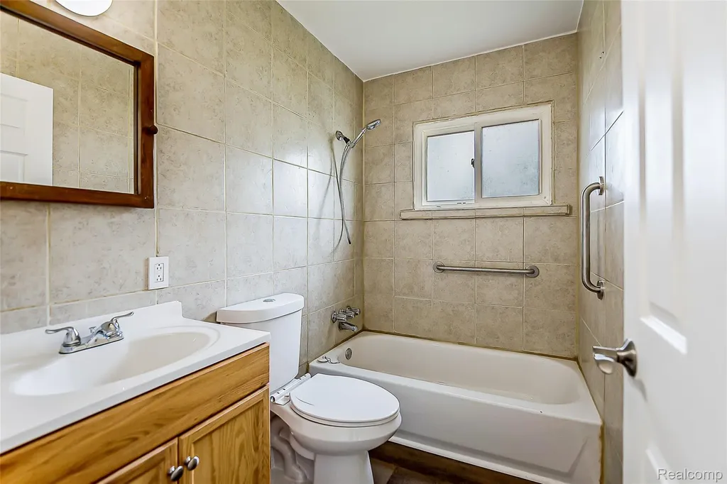 449 Burton Court Ypsilanti City MI 48197