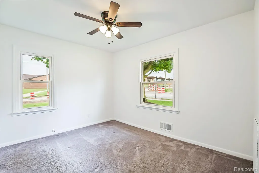 449 Burton Court Ypsilanti City MI 48197