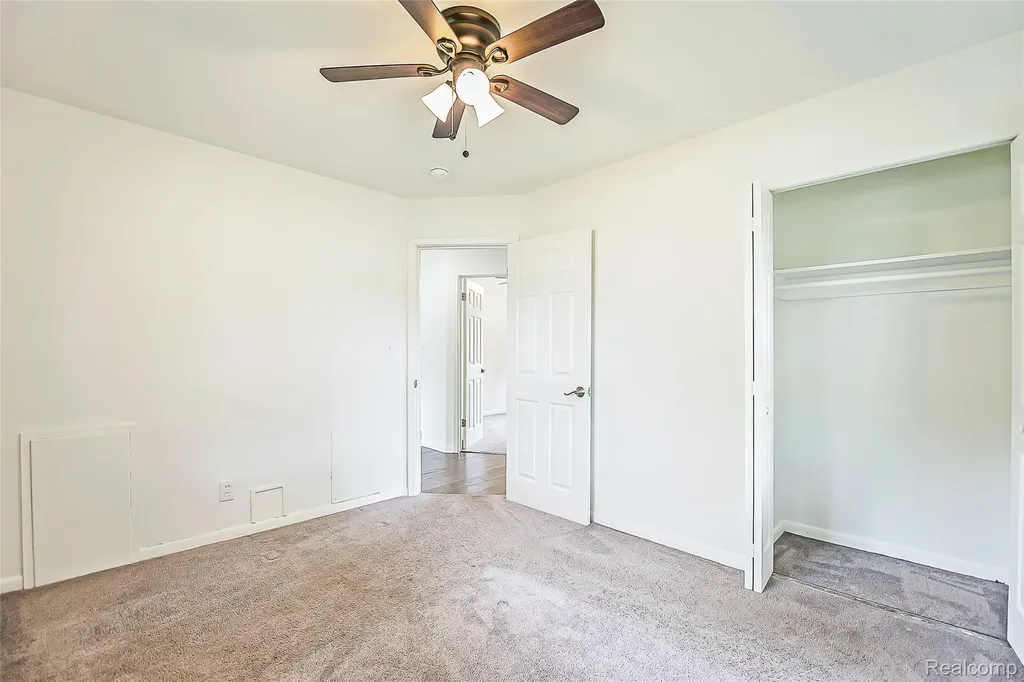 449 Burton Court Ypsilanti City MI 48197