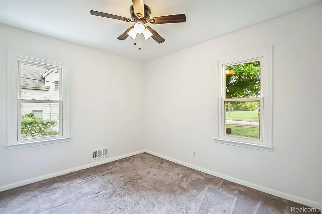 449 Burton Court Ypsilanti City MI 48197