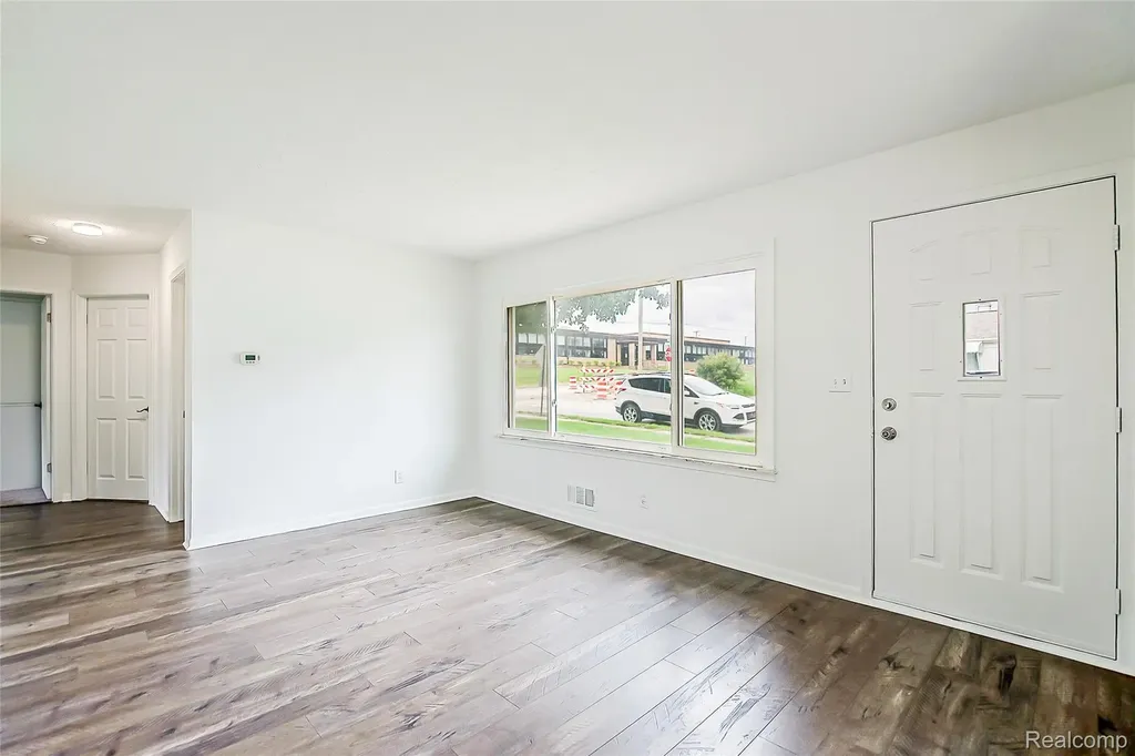 449 Burton Court Ypsilanti City MI 48197