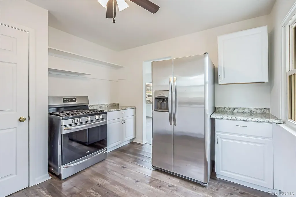449 Burton Court Ypsilanti City MI 48197