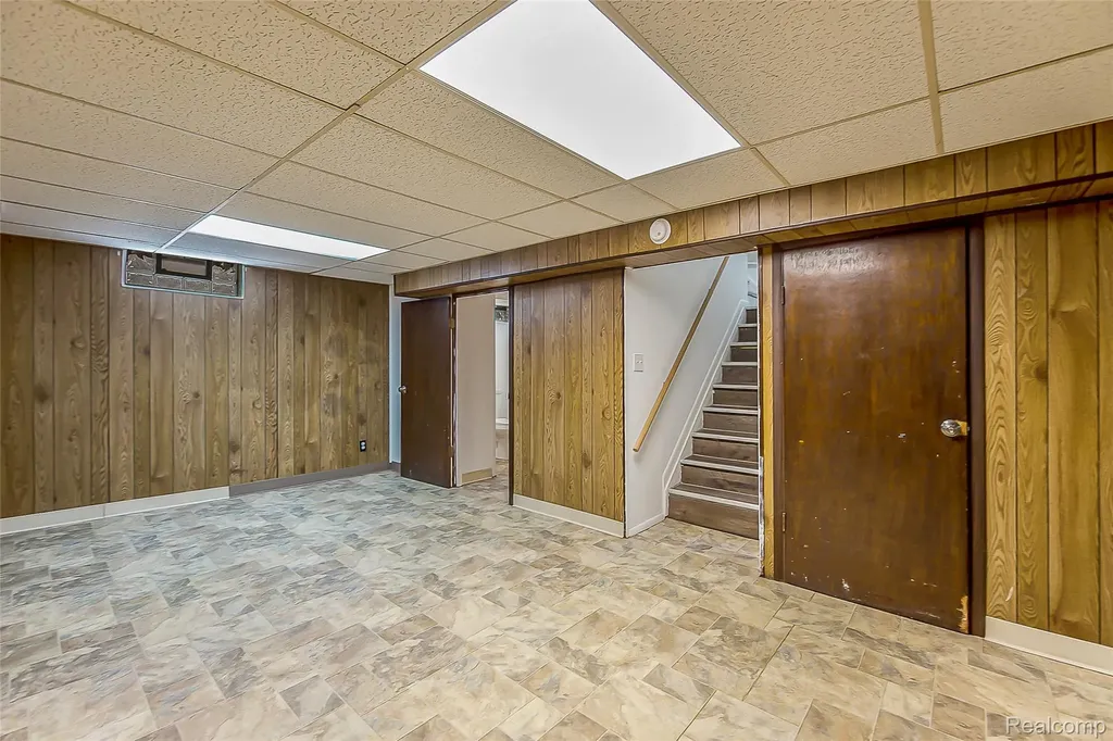 449 Burton Court Ypsilanti City MI 48197