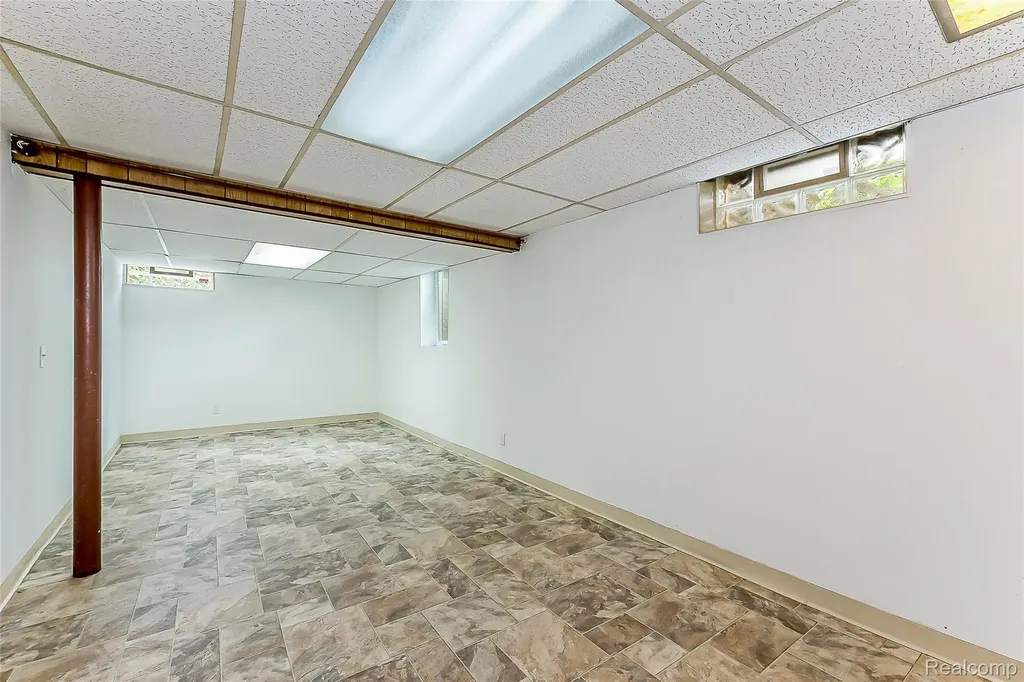 449 Burton Court Ypsilanti City MI 48197