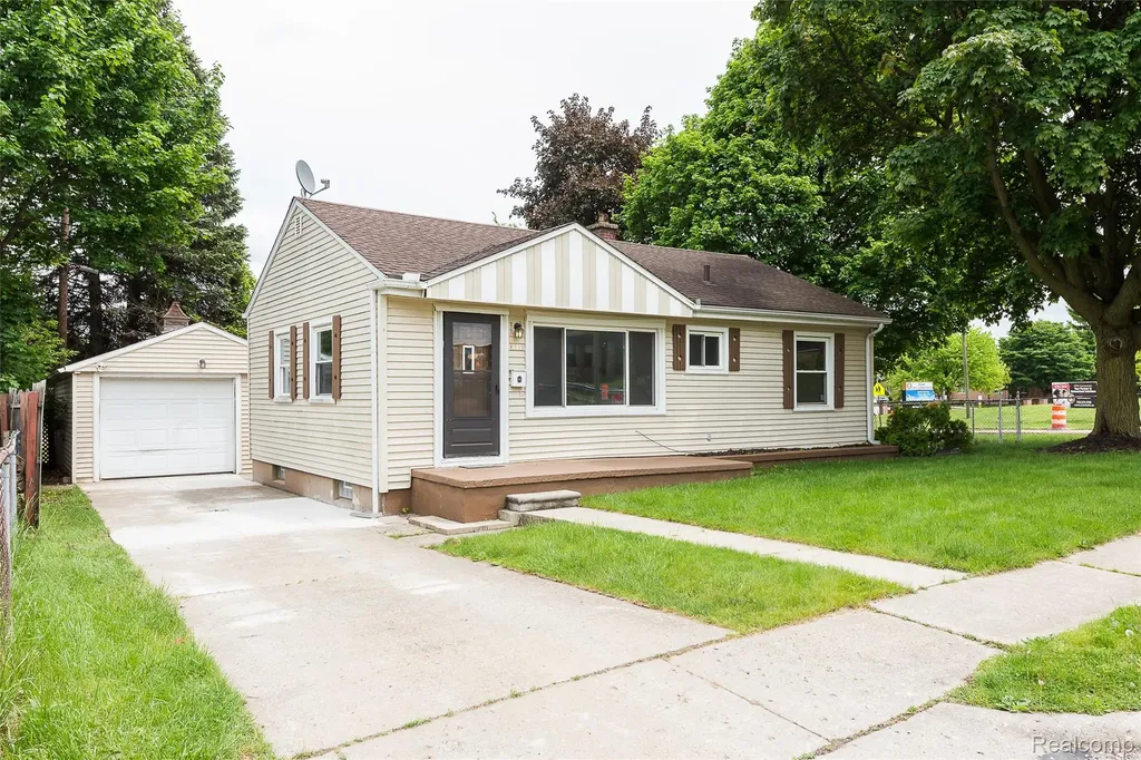 449 Burton Court Ypsilanti City MI 48197