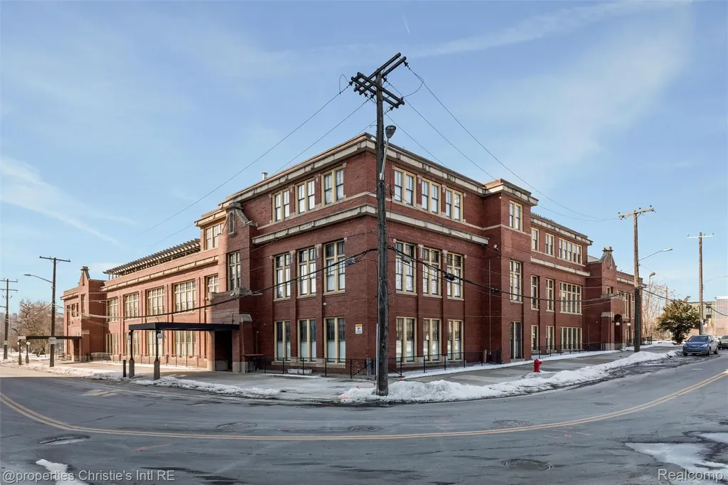 1395 Antietam Avenue Detroit City MI 48207