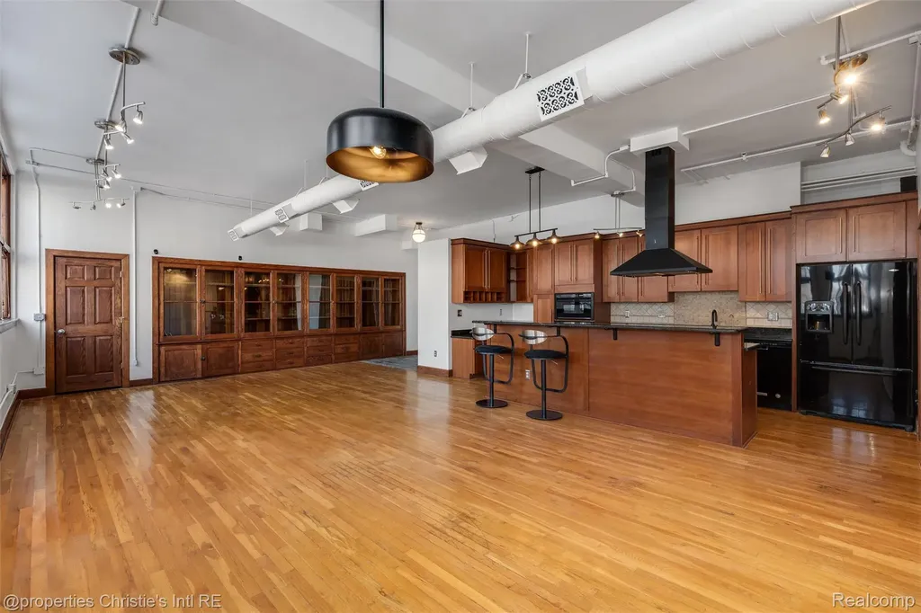 1395 Antietam Avenue Detroit City MI 48207