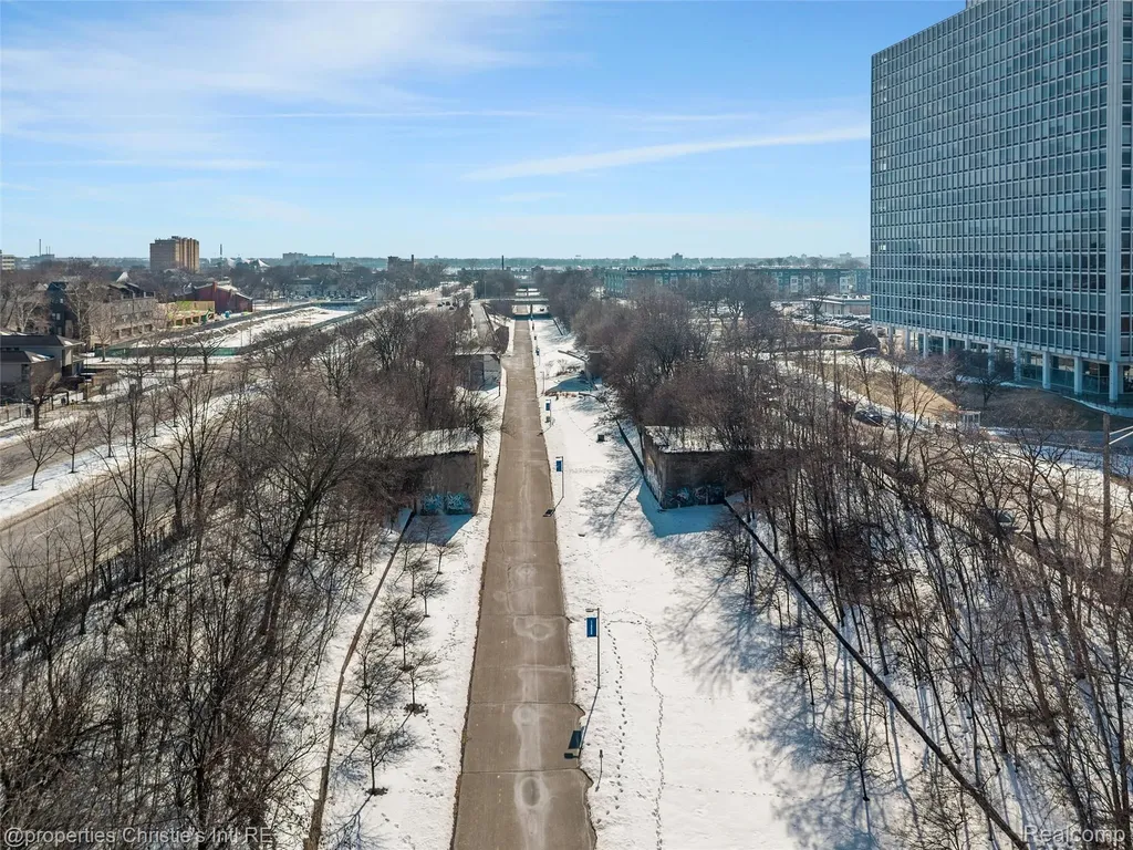 1395 Antietam Avenue Detroit City MI 48207